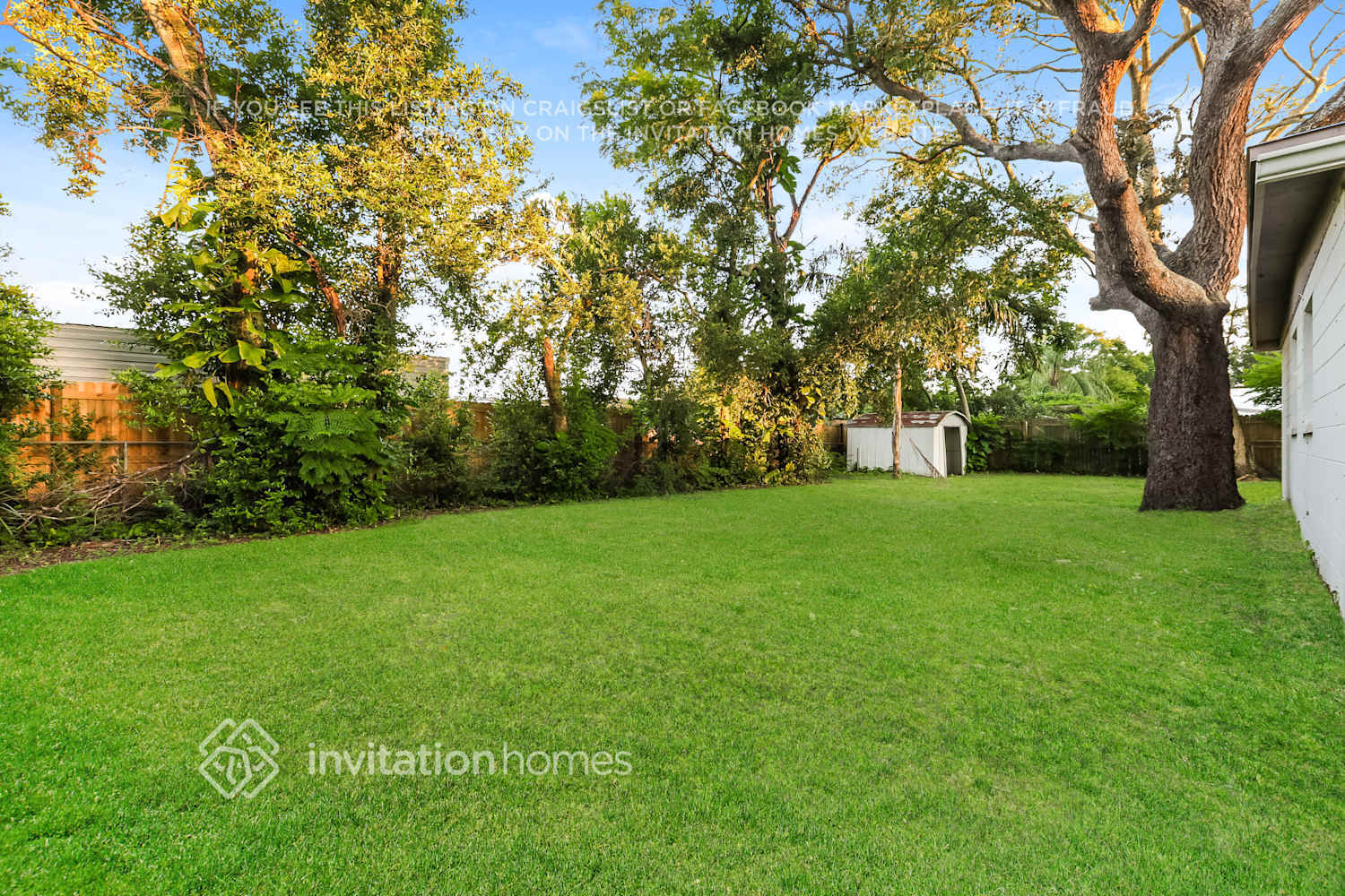 Building Photo - 1110 E Camellia Dr