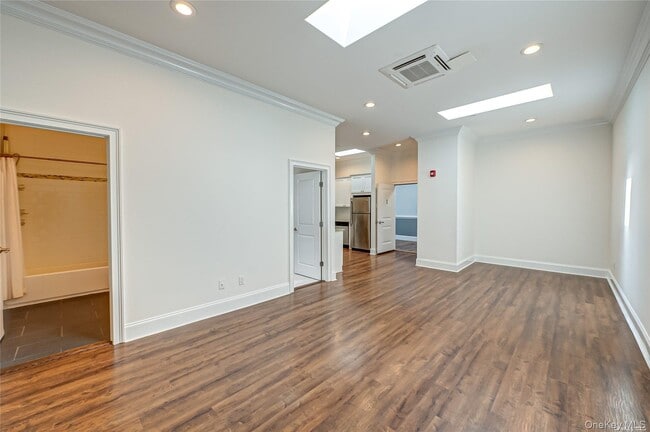 Building Photo - 3-3A Stewart Ave