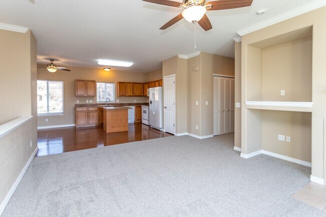 Building Photo - Beautiful Ranch-Style Condo with Attached Garage!!