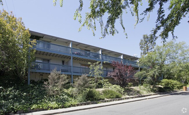 Primary Photo - Valle Vista Six-Plex