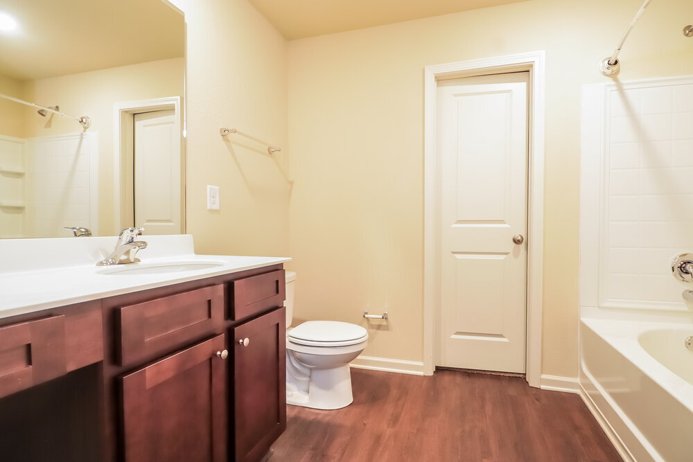 Building Photo - 432 Vermeer Ct