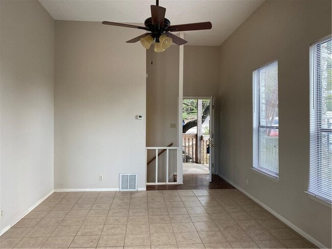 Building Photo - 7107 Silver Dale Dr