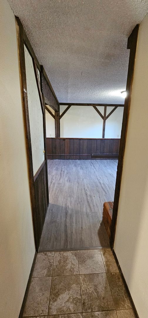 Building Photo - Newly Renovated 3Bed/2Bath Home Now Availa...