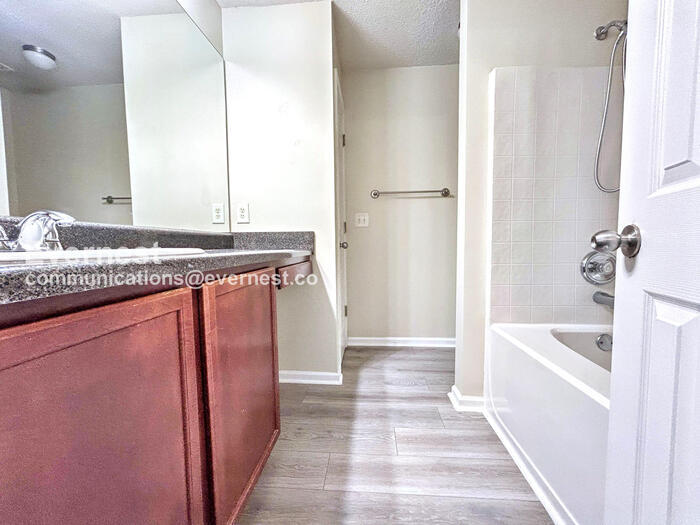 Building Photo - 3039 Broadleaf Trail Rd