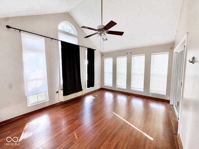 Building Photo - 7226 Parklake Cir