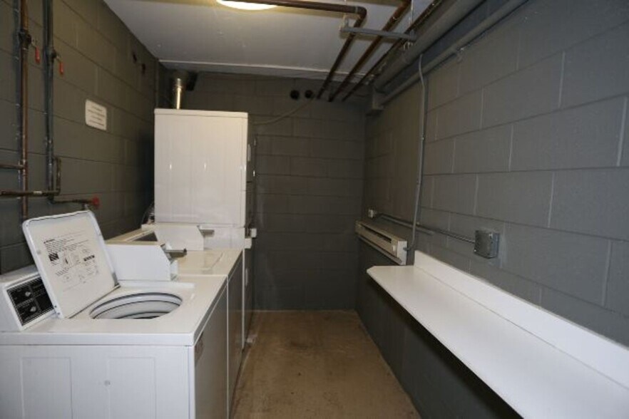 Building Photo - 2010 N Orleans St