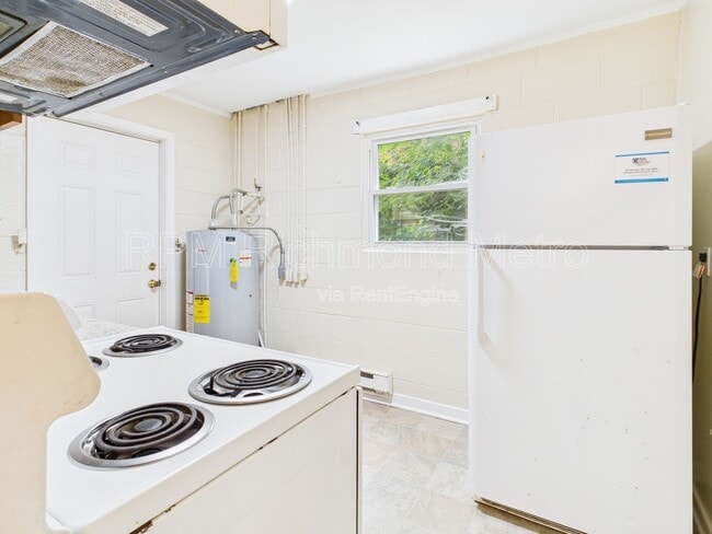 Building Photo - 923 N 20th St