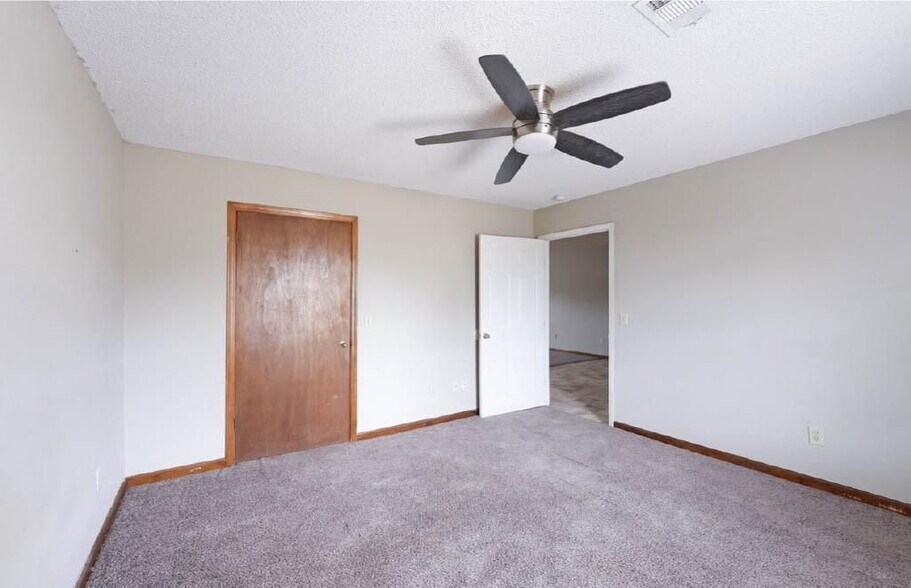 Building Photo - 124 Evergreen Trail SE