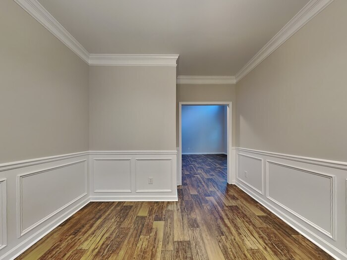 Building Photo - 2551 Freemont St