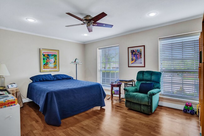 Building Photo - A must see Dallas Condo!