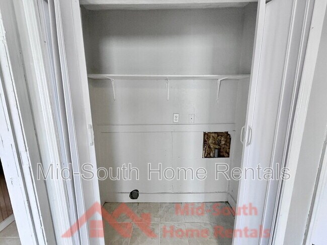 Building Photo - 474 Brockwood Cove