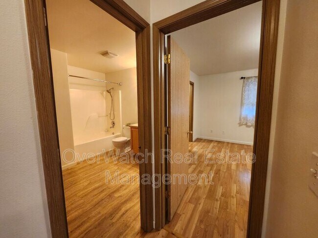 Building Photo - 4041 Lunar Dr