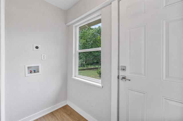 Building Photo - 1415 W Lingleville Rd