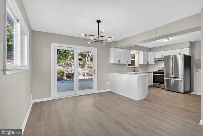 Building Photo - 5307 Kepler Ln