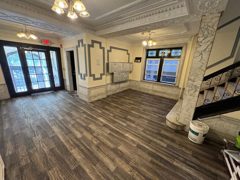 Building Photo - 1084 John F. Kennedy Blvd