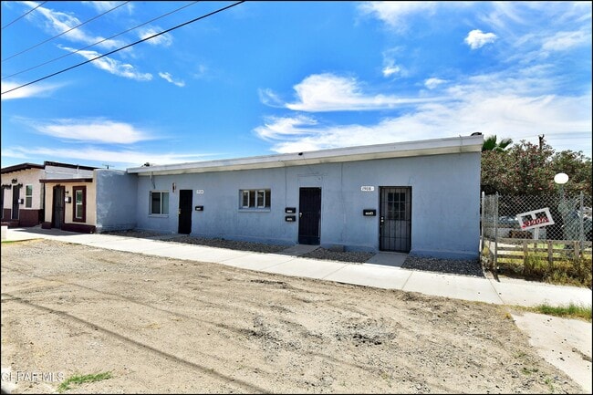 Building Photo - 1908 Olive Ave