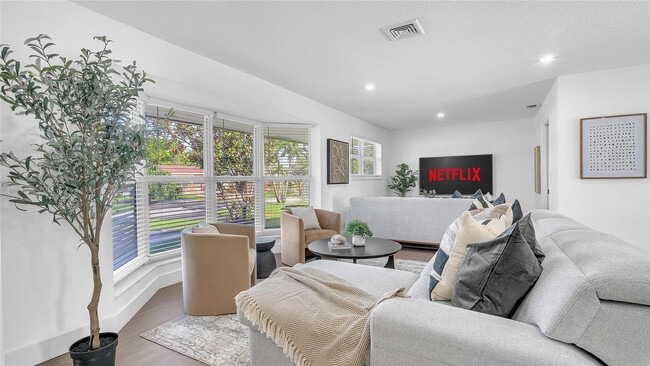 Building Photo - 2201 N 50th Ave