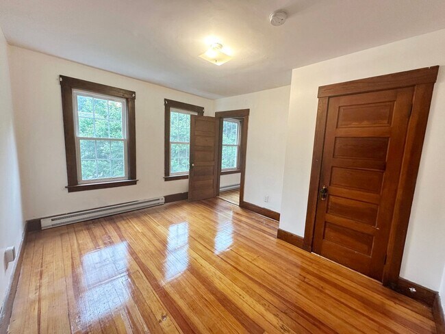 Building Photo - 47-51 Simonds Street