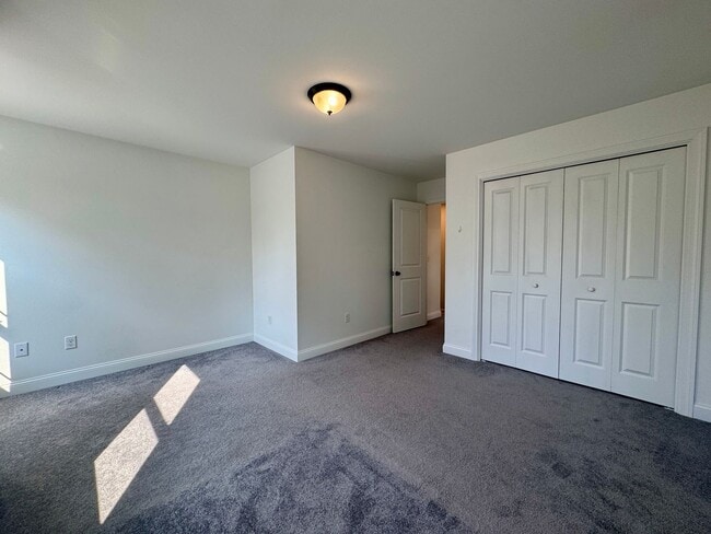 Building Photo - 116-118 Seavey Street