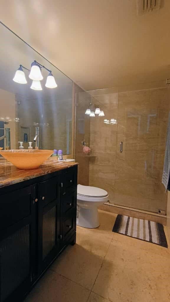 Building Photo - 19999 E Country Club Dr