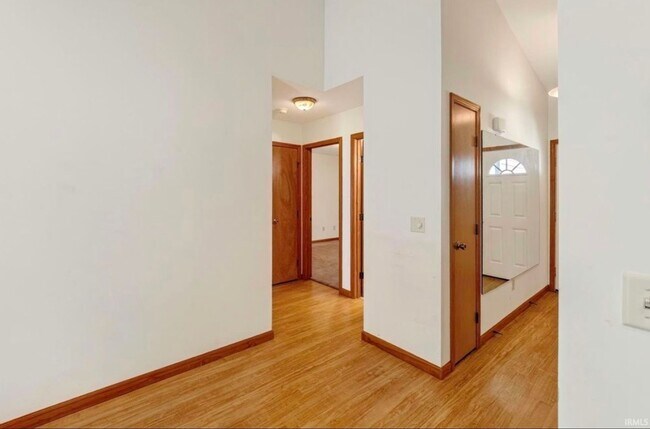 Building Photo - 1265 Virginia Ct