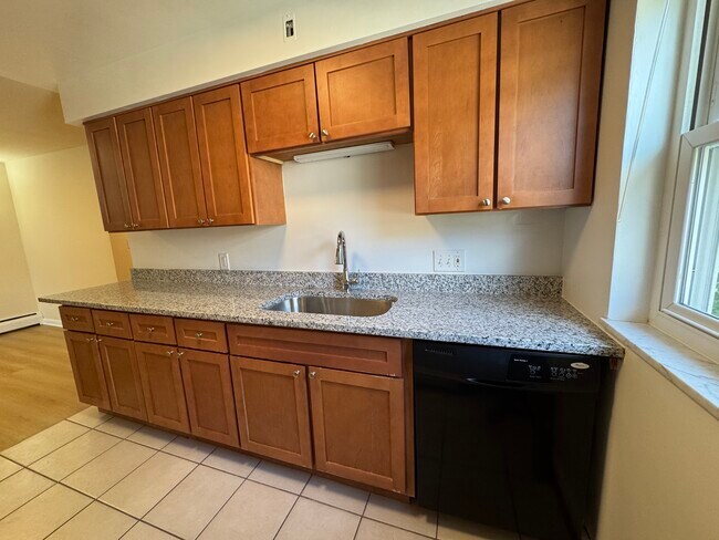 Building Photo - 2909 Van Dyke Dr