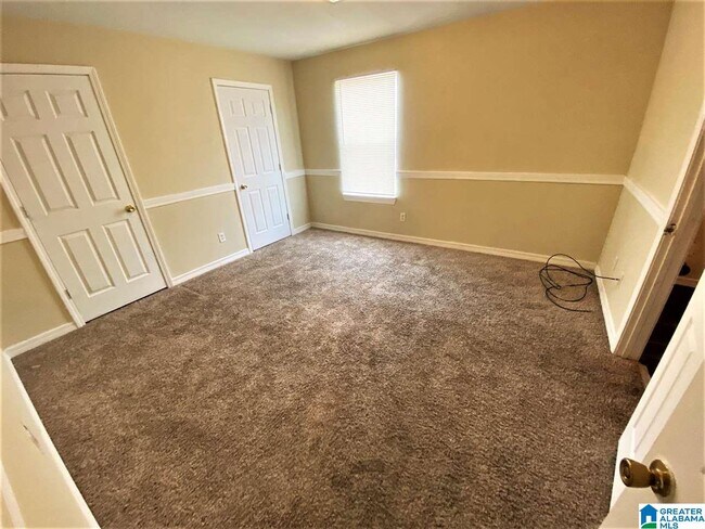 Building Photo - 106 Skyview Dr
