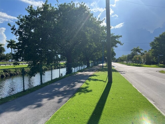 Building Photo - 11241 SW 7th Terrace