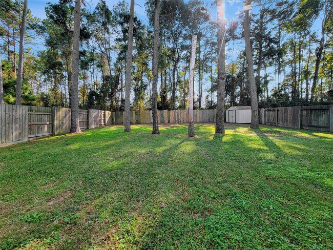 Building Photo - 8822 Rolling Rapids Rd