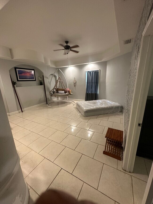 Building Photo - 8200 N St Peter Ave