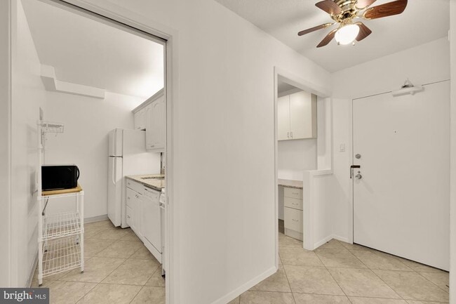 Building Photo - 4515 Willard Ave