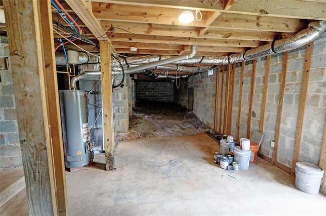 Building Photo - 4985 Crowe Dr SE