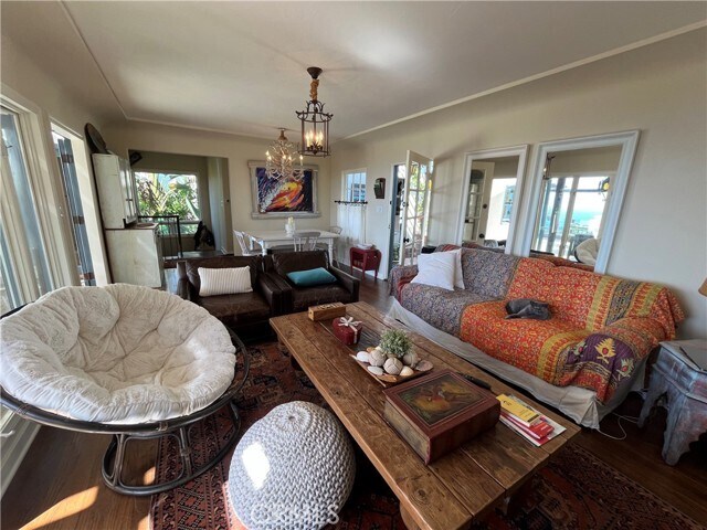 Building Photo - 845 Temple Hills Dr