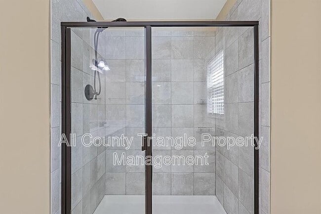 Building Photo - 40 Balboa Pkwy