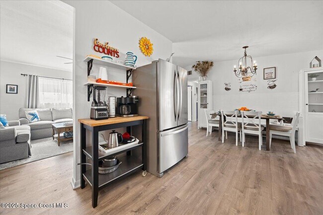 Building Photo - 1350 S Orlando Ave