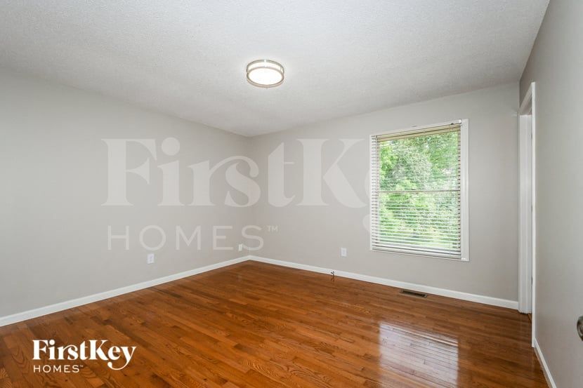 Building Photo - 2940 Royal Gorge Ct