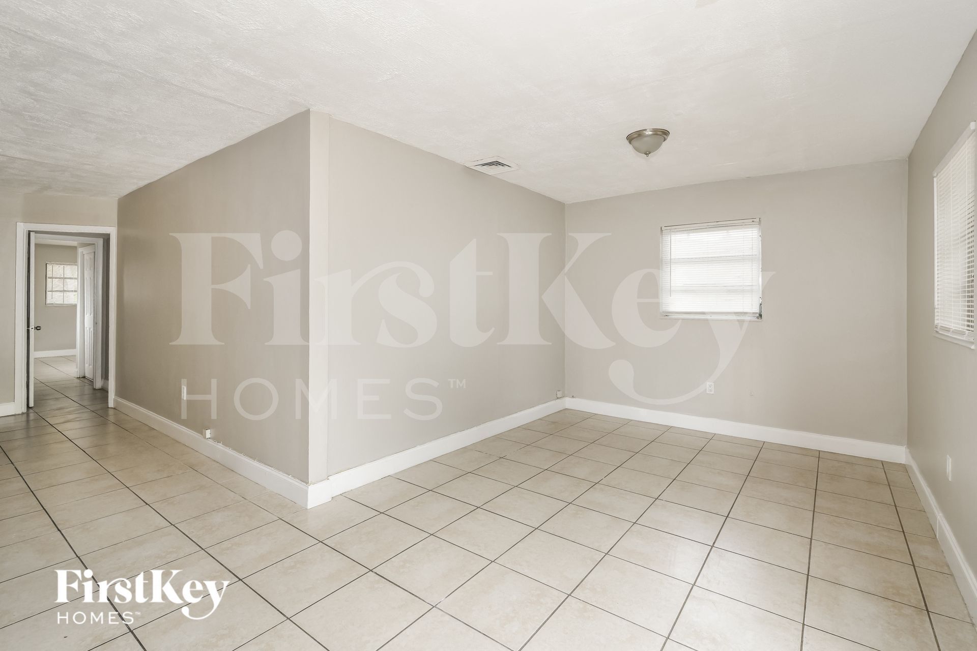 Building Photo - 7300 Ramona St