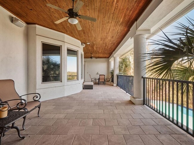 Building Photo - 2705 Island Ledge Cove