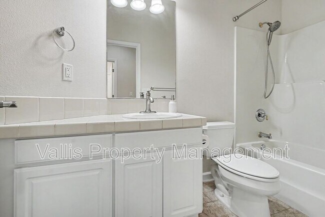 Building Photo - 1441 Ranier Loop NW