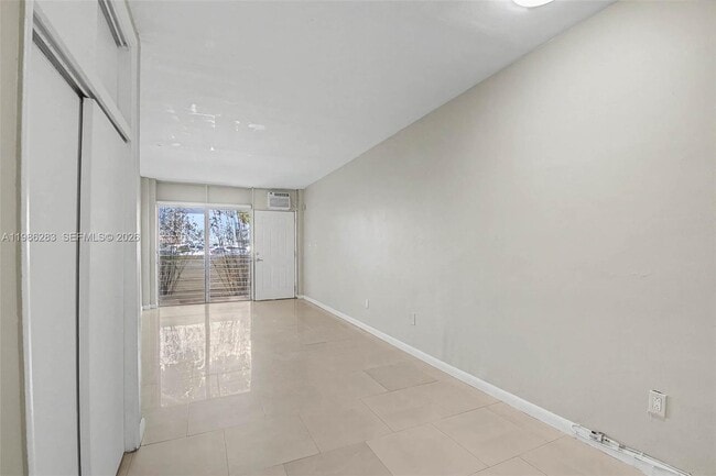 Building Photo - 1685 Jefferson Ave