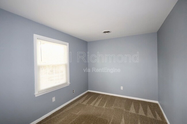 Building Photo - 1929 Millsap Ln