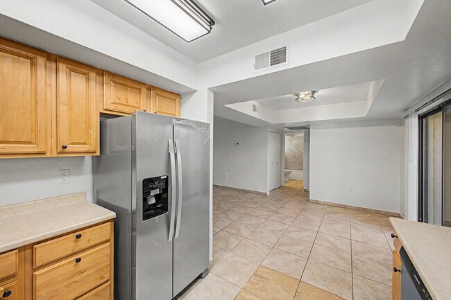 Building Photo - 16624 E Palisades Blvd