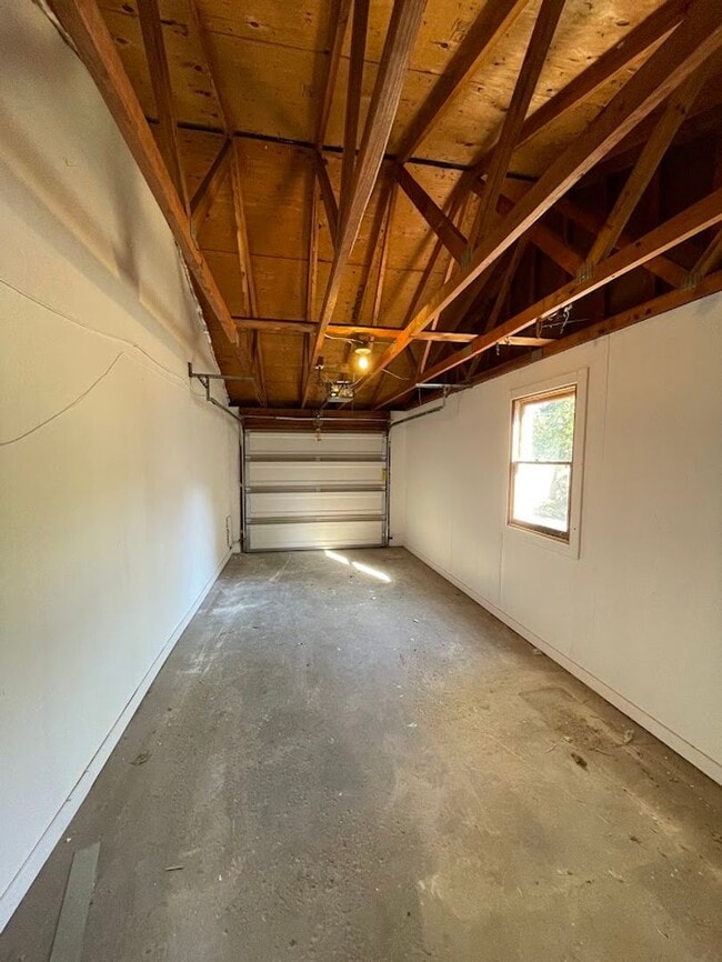 Building Photo - 3425 Arnold Ave NW