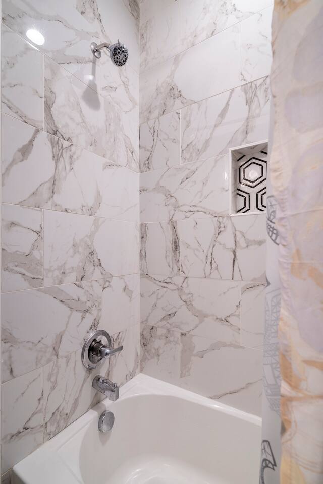 Building Photo - 2005 Cecil Ave