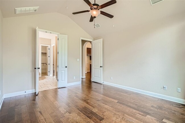 Building Photo - 207 Maxwell Way