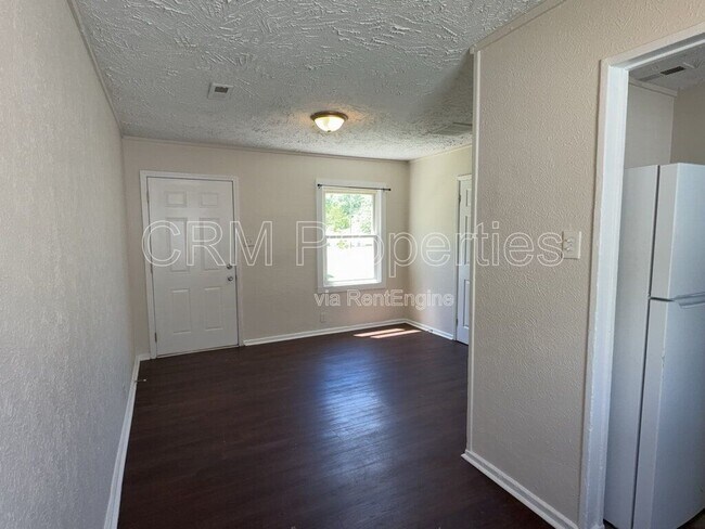 Building Photo - 4537 Fletcher Ave
