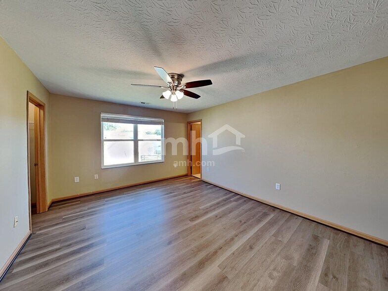 Building Photo - 2565 Allegro Ln