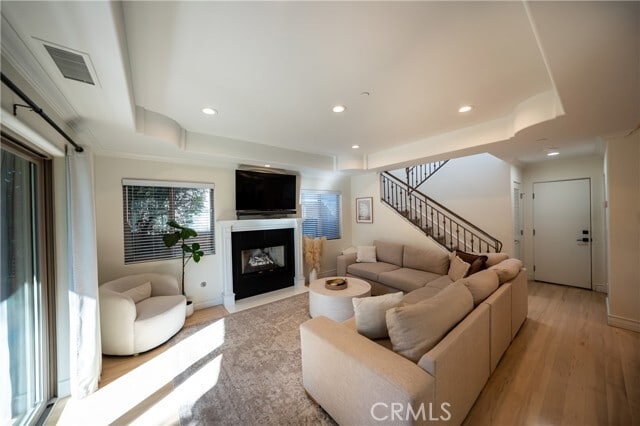 Building Photo - 2207 Warfield Ave