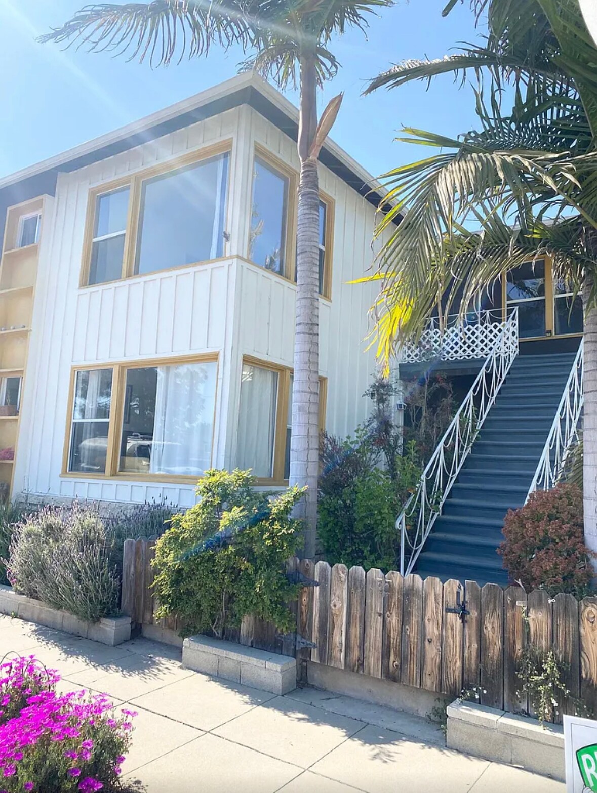 Building Photo - 11021 Culver Blvd