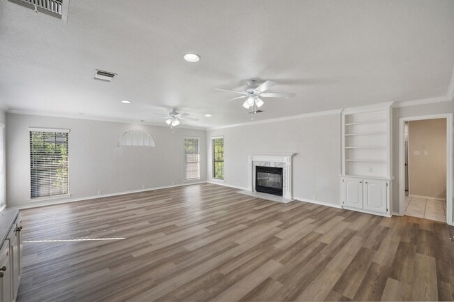 Building Photo - 4351 Bullfinch Ct